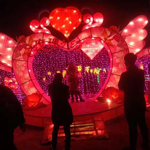 爱心彩灯
